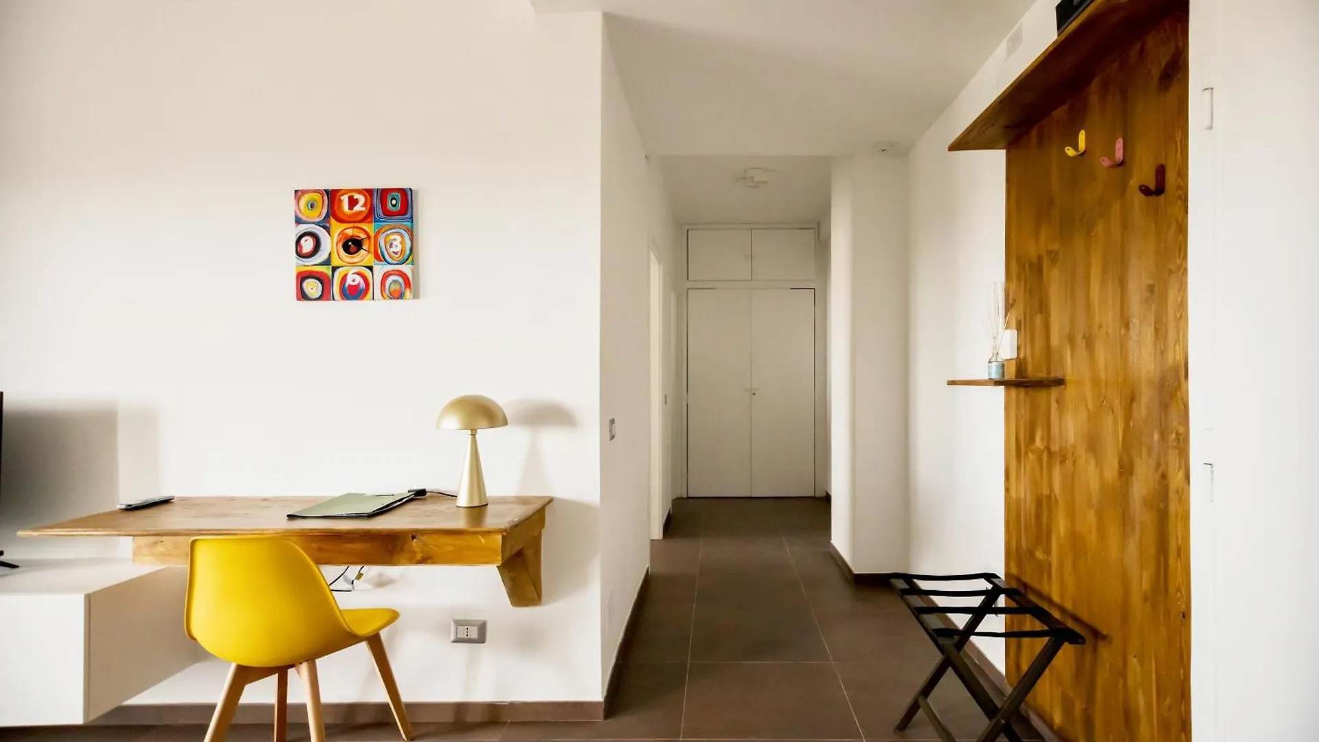 Stepahouse Roma Zona San Paolo Elegante Bilocale A 2 Minuti Dalla Metro B Apartmán