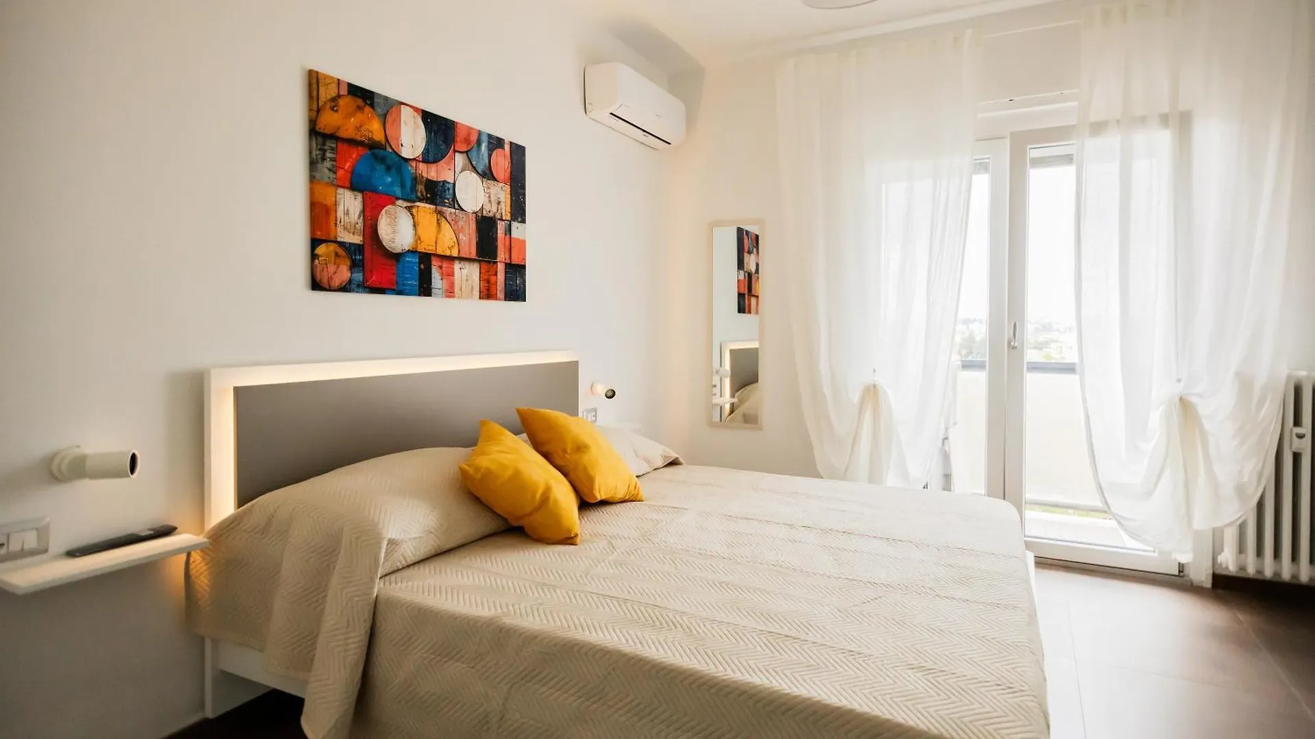 Stepahouse Roma Zona San Paolo Elegante Bilocale A 2 Minuti Dalla Metro B Apartmán